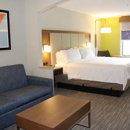 Holiday Inn Express Forest City By Ihg Exterior photo