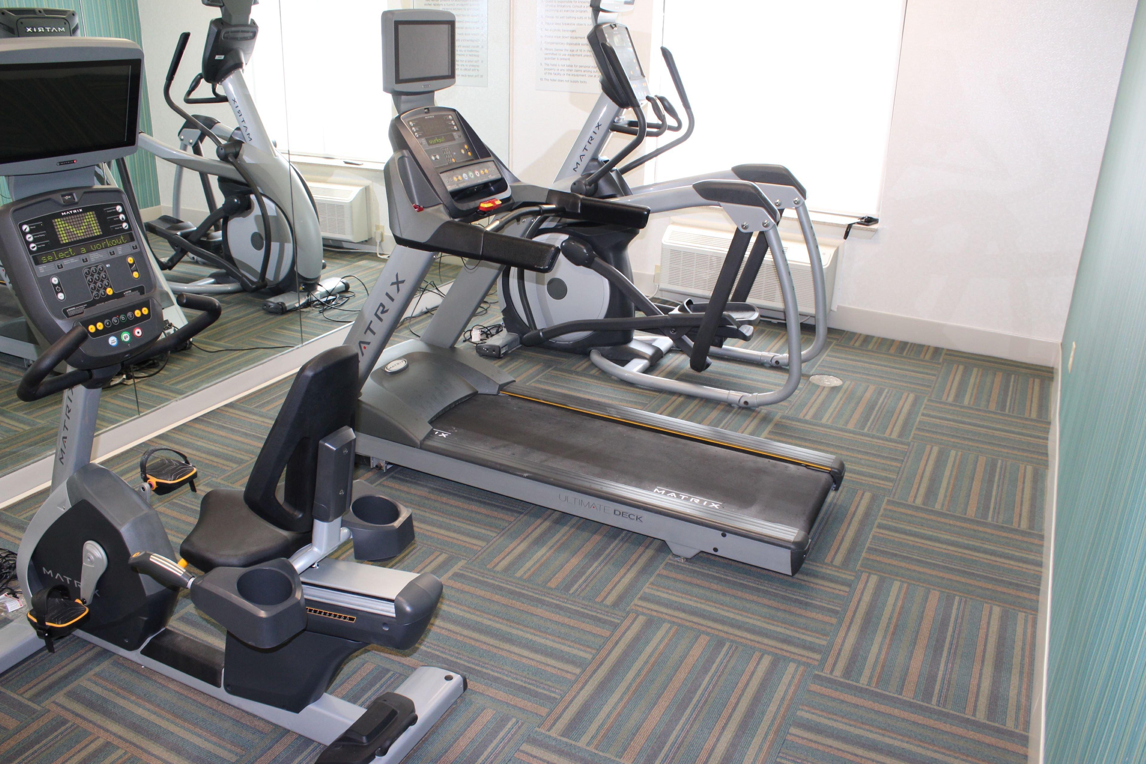 Express Forest By Ihg Hotel Forest City